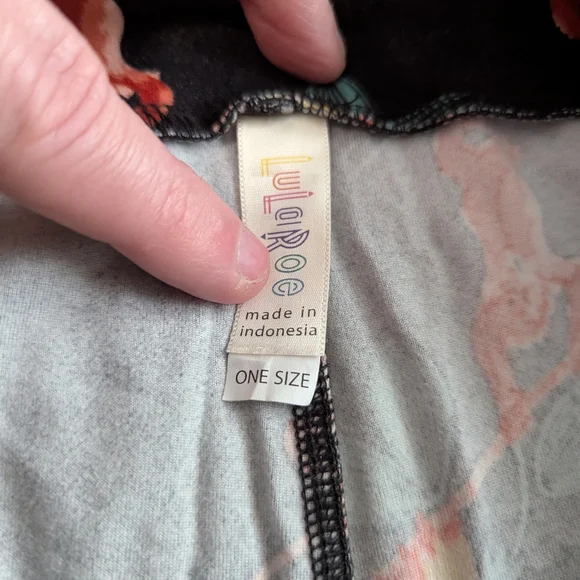 LuLaRoe Multicolor Monkey Print One Size Leggings - Picture 3 of 4